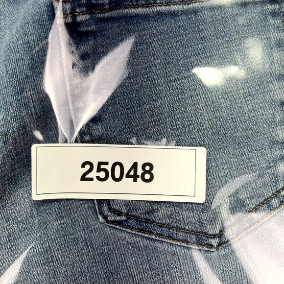 Chico’s Light Wash Blue So Slimming Girlfriend Slim Leg Crop Jeans Size 30"‎ - Picture 13 of 13